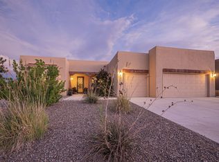 8800 Desert Rain Rd NW, Albuquerque, NM 87120
