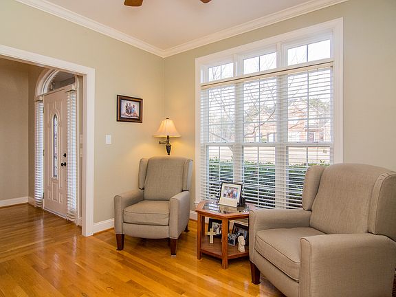 2nd image of 5868 Carrington Ln
