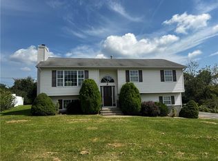 29 Sharon Dr, Middletown, NY 10941