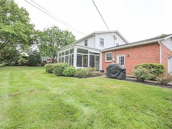 5th image of 801 Pine Top Dr
