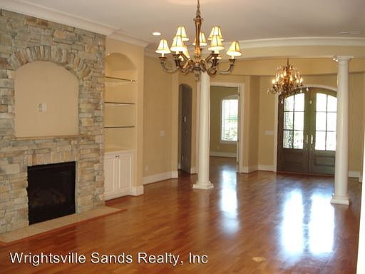 4th image of 1425 S Moorings Dr