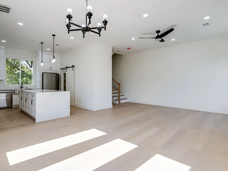 6001 Lewis St #104 — Photo 13