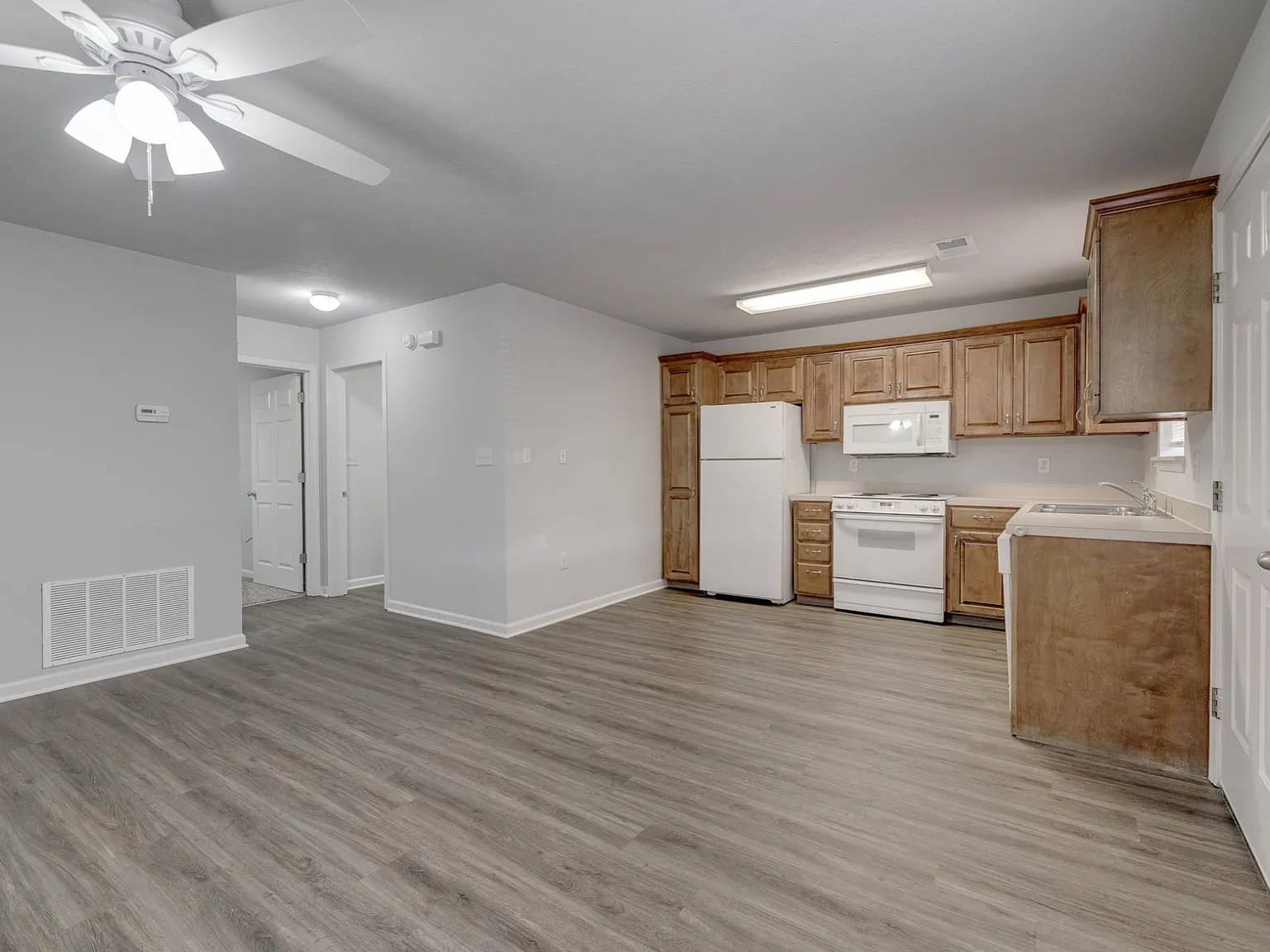 1 bed, 550 sqft, $750 — Photo 2