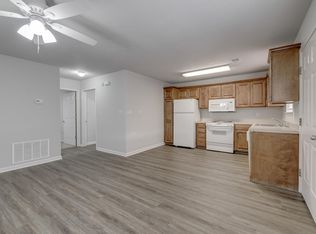 1529 Davis St APT 3, Conway, AR 72034