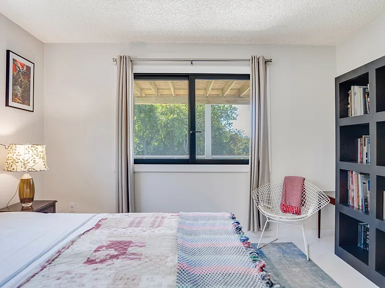 155 S Fairview Ave — Photo 26