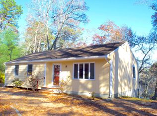 10 Dollins Rd, Pocasset, MA 02559