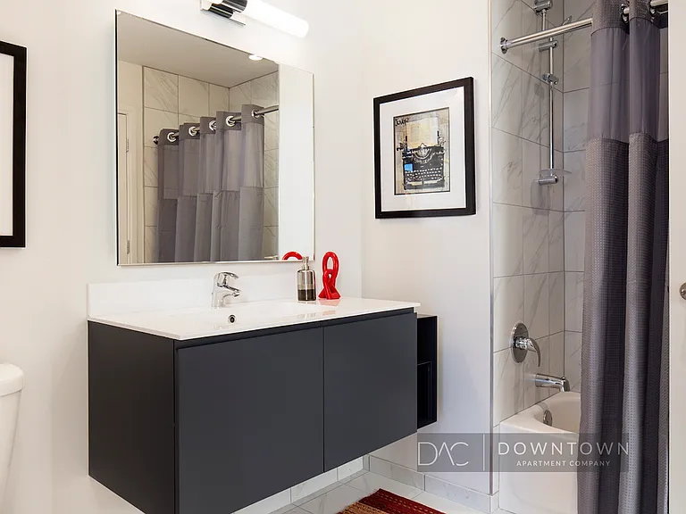 855 N Lasalle St #1910 — Photo 3