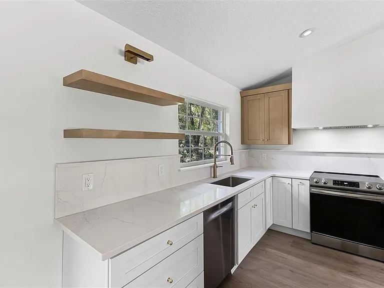 320 Kenora Dr — Photo 12