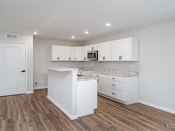 5th image of 28509 Shallow Water Rd