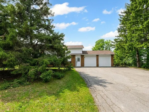 1386 Johnston Dr, Ottawa, ON K4P 1A6
