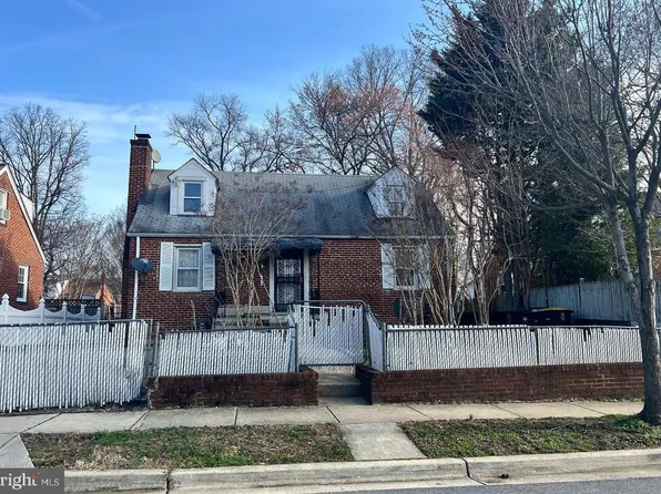 2202 Banning Pl, Hyattsville, MD 20783