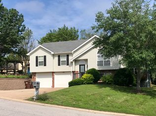 801 Bridle Spur Ln, Lake St Louis, MO