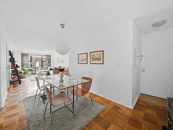 2nd image of 85 Livingston St APT 5D