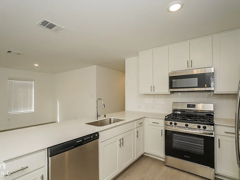 30 West Luxury Rental Homes — Photo 354