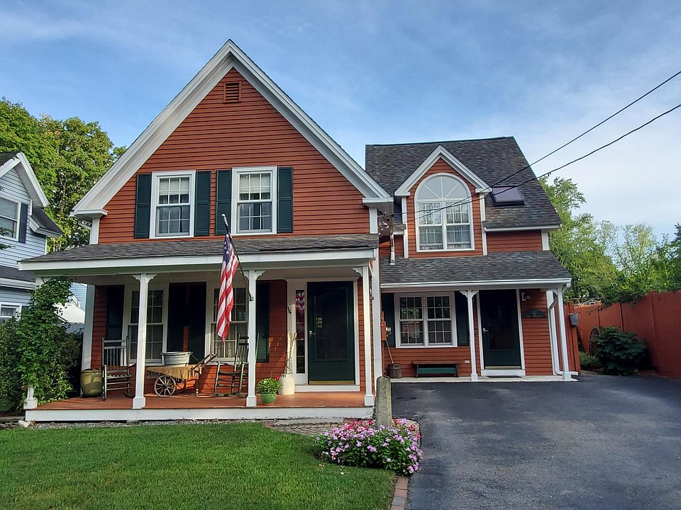 newer irrigation, drainage, off-street parking for 3+ cars