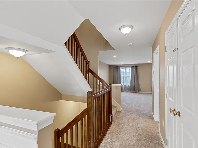 233 Thrush Dr — Photo 8