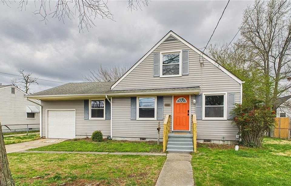 1st image of 3304 Greenwood Dr
