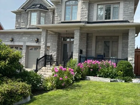 154 Regent Rd, Toronto, ON M3K 1H7