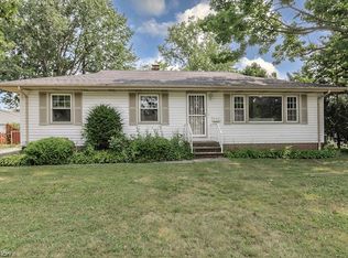 453 E 319th St, Willowick, OH 44095
