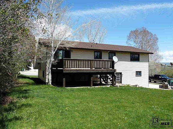 3rd image of 436 Clover Cir