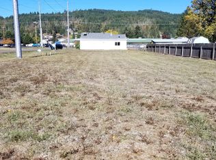 182 Beecroft St, Sutherlin, OR 97479