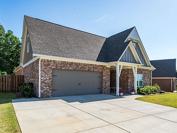 3rd image of 5898 Mountain View Trce
