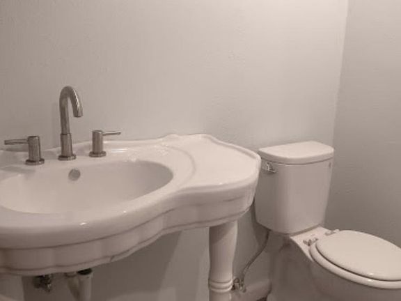 3rd image of 4841 NE Rodney Ave