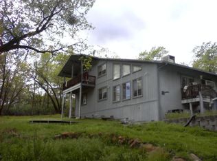 22261 Rambling Oaks Dr, Grass Valley, CA 95949