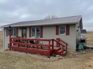 4183 Sand Hill Rd, Potosi, WI 53820