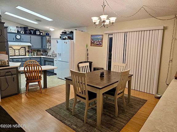4th image of 3435 Greenacre Dr