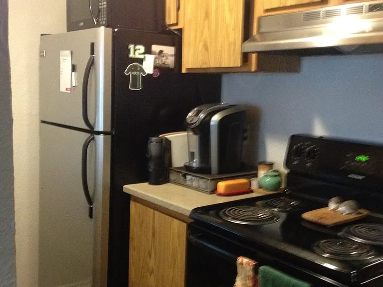 Westwood Apartments — Photo 25