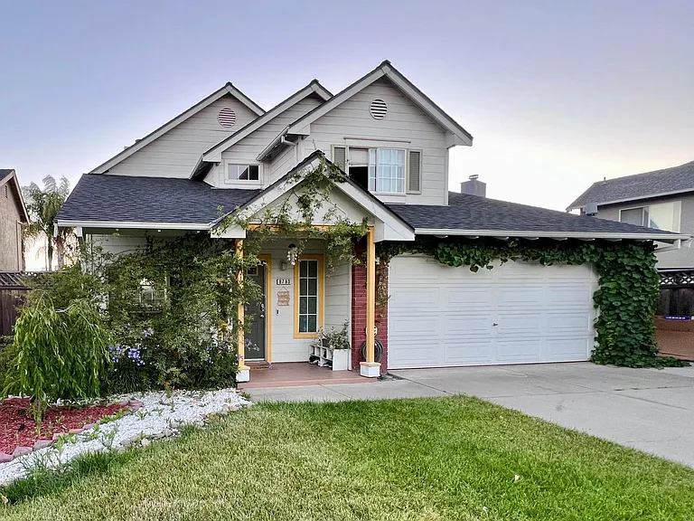 8793 Hirasaki Ct — Photo 1