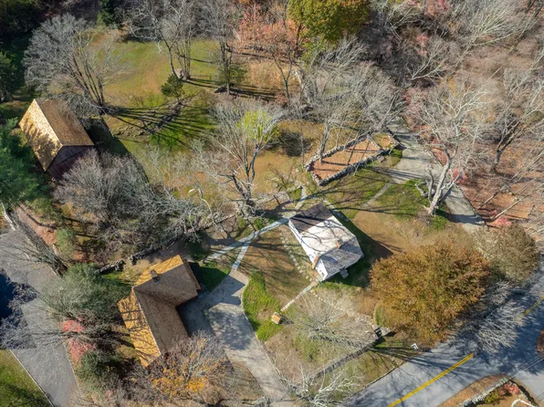 155 Whipstick Road, Wilton, CT 06897