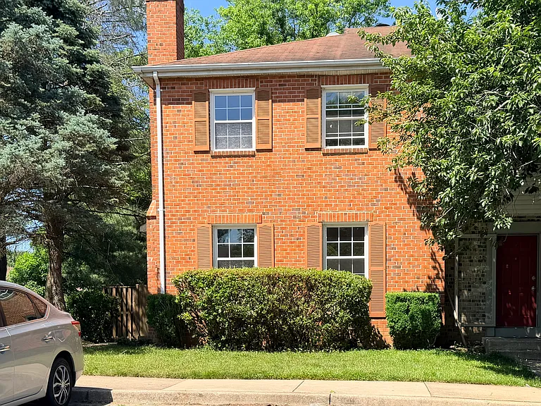 19533 Fetlock Dr — Photo 1