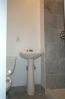 Rented by Tower Brokerage | media 22