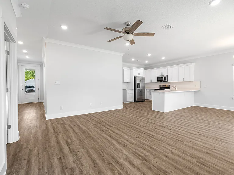 25 Alexander Way — Photo 15