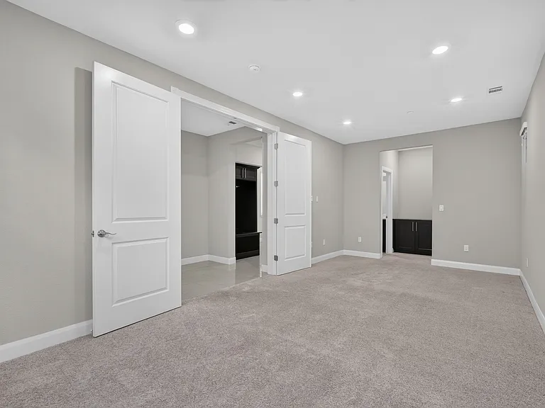 1606 Hidden Creek Ln — Photo 4