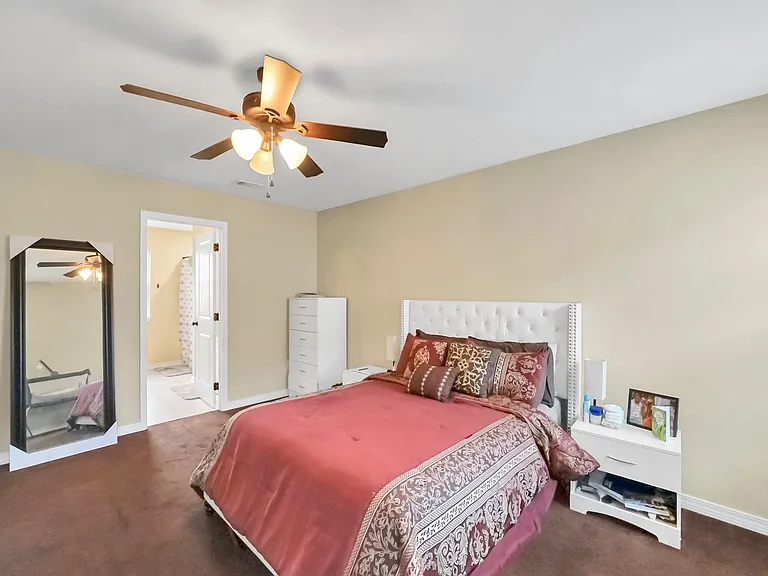 220 Wainwright Dr — Photo 24