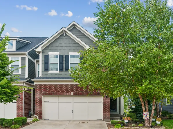 162 Waverly Ct, Bloomingdale, IL 60108