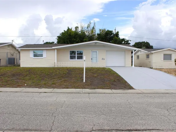 5102 Manor Dr, New Port Richey, FL 34652