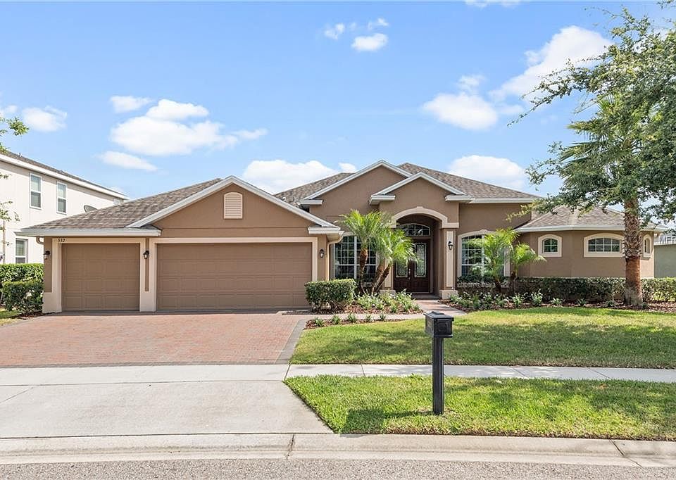 1st image of 332 Skyview Pl