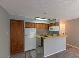 9805 Walnut St #305, Dallas, TX 75243