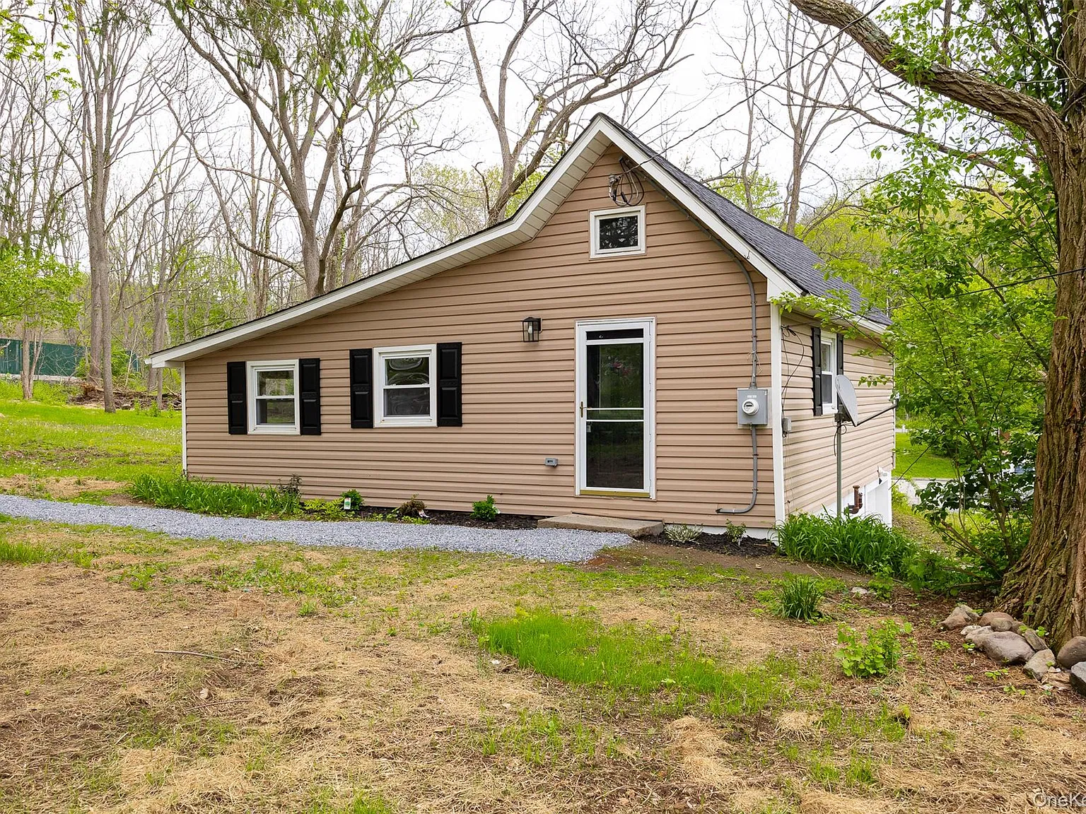 2 bed, 1.0 bath, 840 sqft, $2,600 — Photo 3