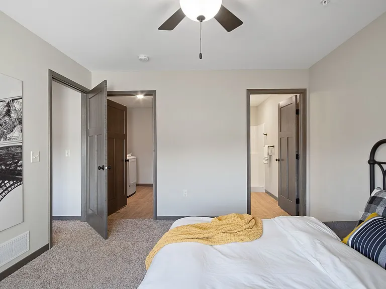786 Peregrine Cir — Photo 95