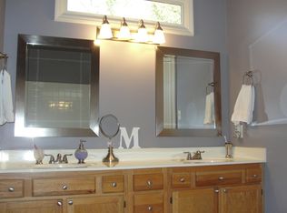 106 Bedford Grn, Jacksonville, NC 28546