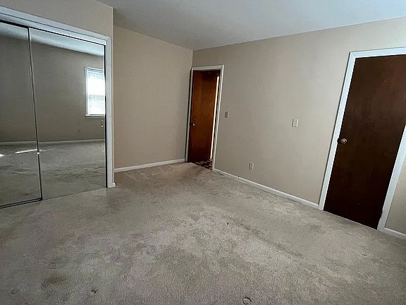 5th image of 438 W William St Floor 1
