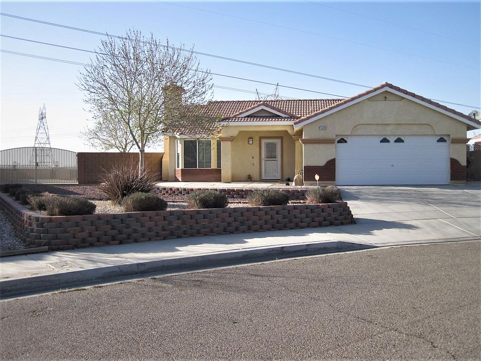 1st image of 15548 Jojoba Ln