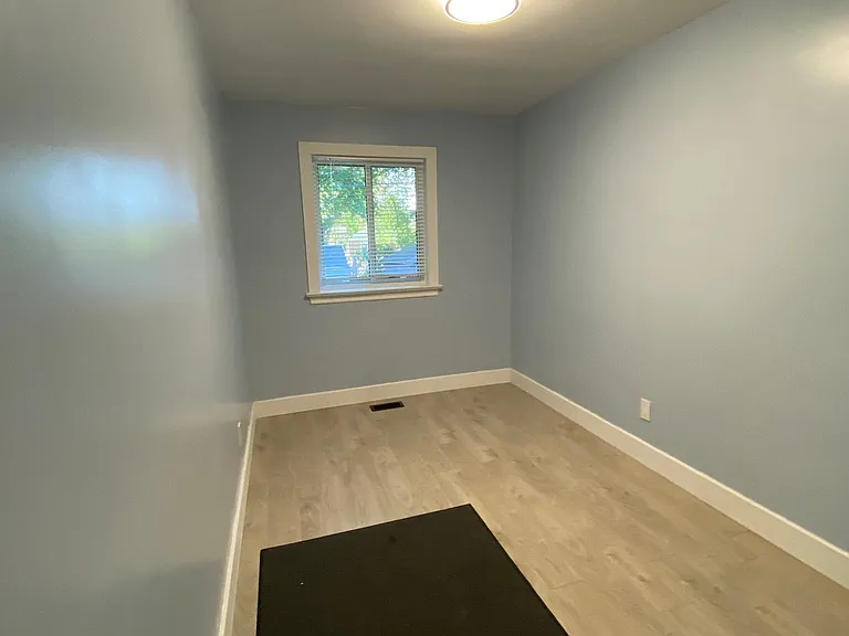 112 Walter Ave #MAIN — Photo 23