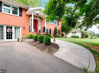 11909 Dormayne Dr, Hagerstown, MD 21742