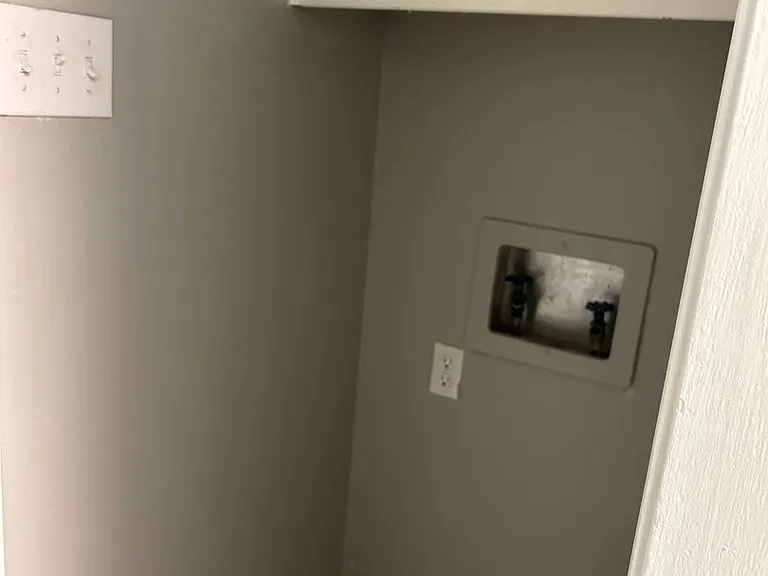 1138 Kensington Ct — Photo 26